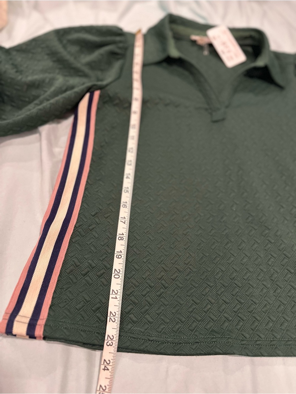 NWT Entro green Embossed Puff Sleeve Henley Top Side Zip Pink Athletic Stripes. - Picture 4 of 12